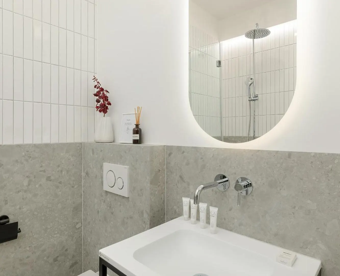 Minimalist Bright Apartment Kopernika Near Old Town In Poznan By Noclegi Renters 0*,  Poland