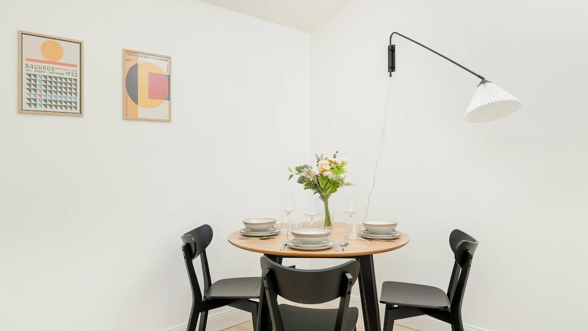 Minimalist Bright Apartment Kopernika Near Old Town In Poznan By Noclegi Renters 0*,